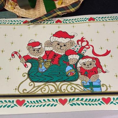 C243: Holiday Rubbermaid, Decorative Ziplocks, Dishtowels and More