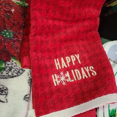 C243: Holiday Rubbermaid, Decorative Ziplocks, Dishtowels and More