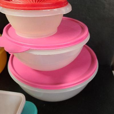 C244: Tupperware Lot