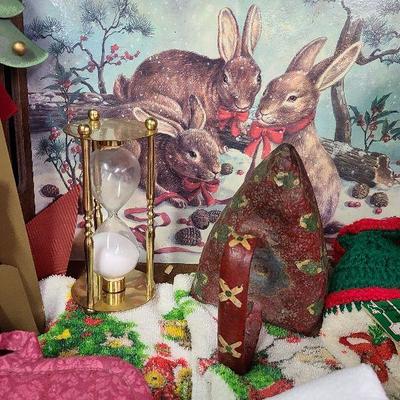 C247: New Holiday Bows, Dishtowels, Metal Wreath Holder, and more