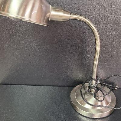 C49: Silver Goose-neck Desk lamp
