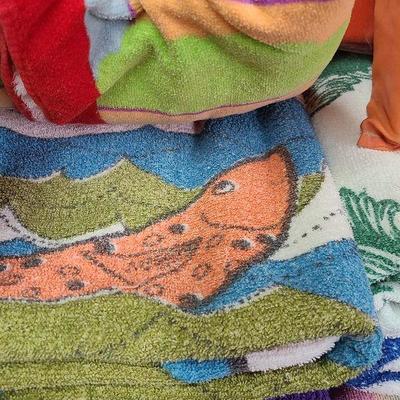 C50: Life Vests and Beach Towel Lot