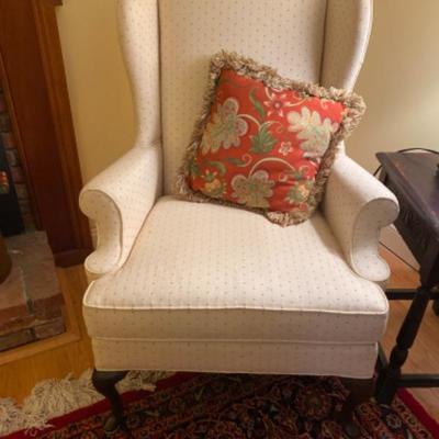 413 White Wingback Upholstered Chair 