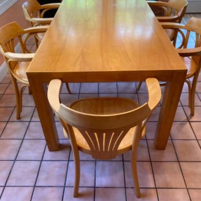419: Large Parsons Table with 6 Bentwood Chairs Set 
