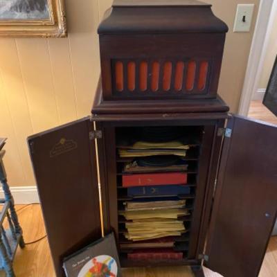 422: Antique Victrola Music Player with Albums 