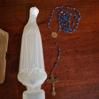 2-219: Vintage Religious (Catholic) Items