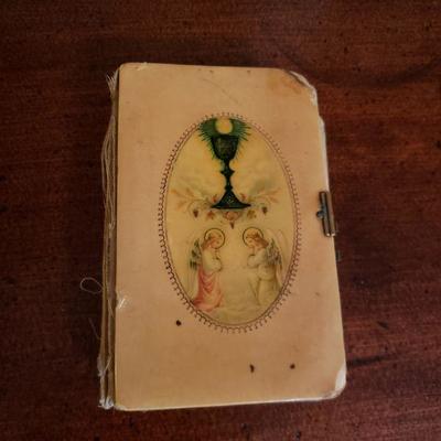 2-219: Vintage Religious (Catholic) Items