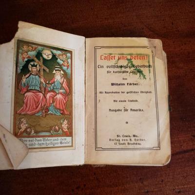 2-219: Vintage Religious (Catholic) Items