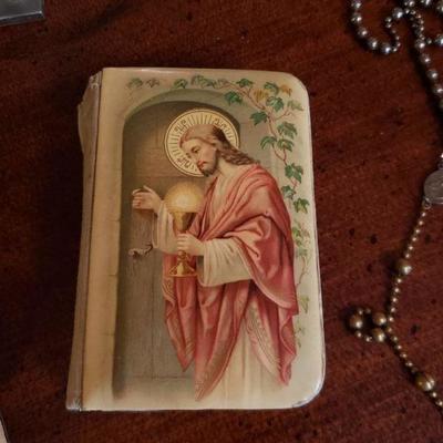 2-222: Antique Religious (Catholic) Items (Lord's Supper Lot)