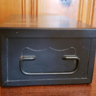 2-225: Vintage Love Letters Metal Box