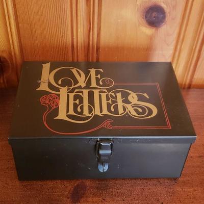 2-225: Vintage Love Letters Metal Box