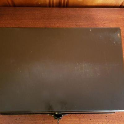 2-225: Vintage Love Letters Metal Box