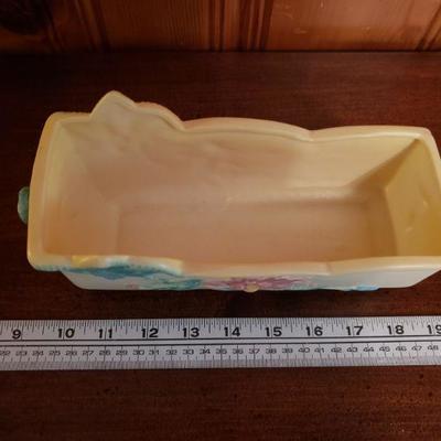 2-226: Vintage Hull Pottery