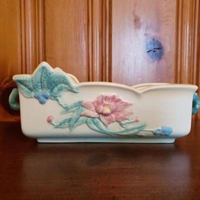 2-226: Vintage Hull Pottery