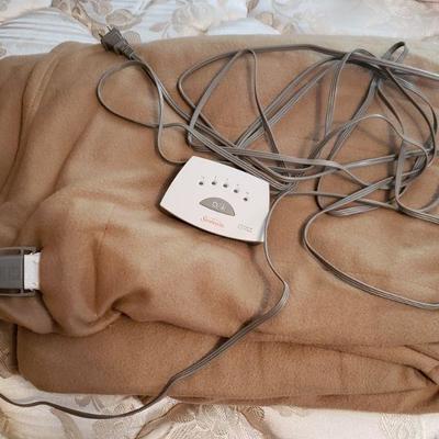 2-235: Sunbeam Heated Blanket Queen or Full