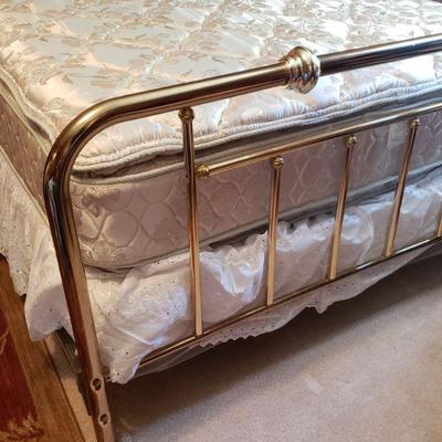 2-237: Queen Size Brass Bed