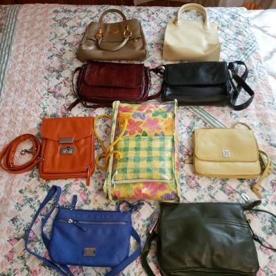 2-242: Purse Lot