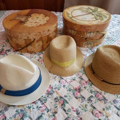 2-243: Hats and Hat Boxes lot