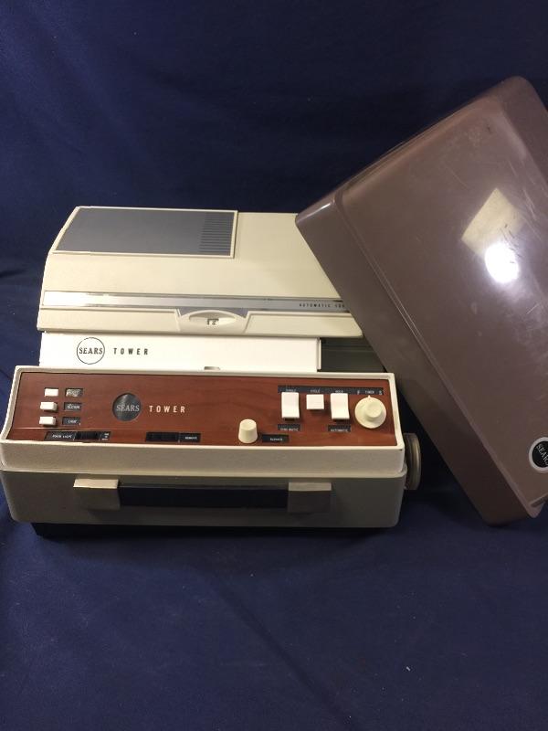 Lot 194 Sears Tower Automatic 500 Slide Projector