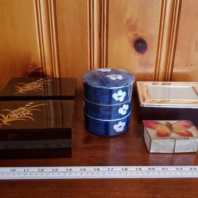 2-250: Trinket Box lot