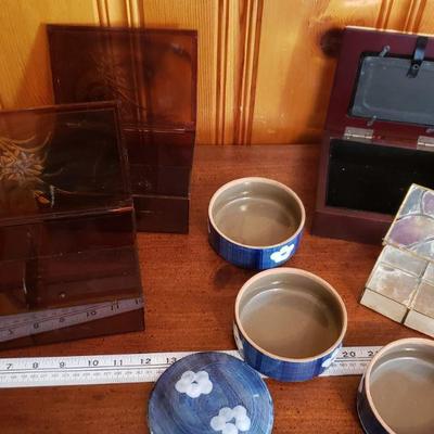 2-250: Trinket Box lot