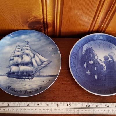 2-260: Blue and White Mixed Plates