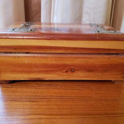 2-264: Vintage Wood Jewelry Box