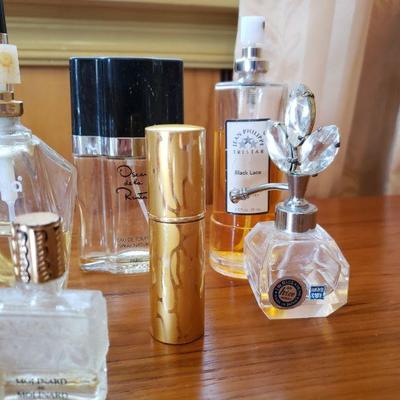 2-266: Perfume and Perfume Bottle lot
