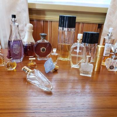 2-266: Perfume and Perfume Bottle lot