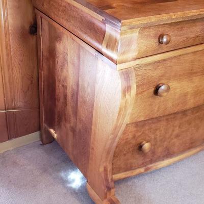 2-280: Antique Dresser