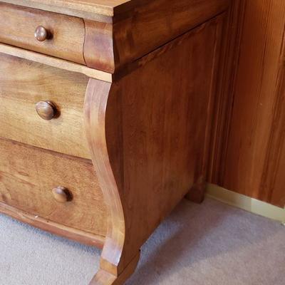 2-280: Antique Dresser