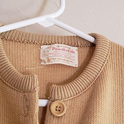 2-290: Vintage Young PENDLETON Sweater