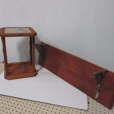 Lot 205 - Bottle Holder & Shelf