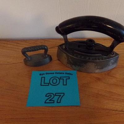 LOT 27  ANTIQUE HOWELL CO. IRON AND SMALL VINTAGE IRON