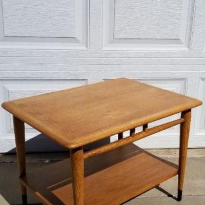Lot 2-302: Vintage LANE Mid Century Modern 28" x 21" x 20" Side Table