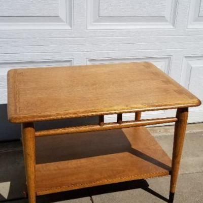 Lot 2-302: Vintage LANE Mid Century Modern 28" x 21" x 20" Side Table