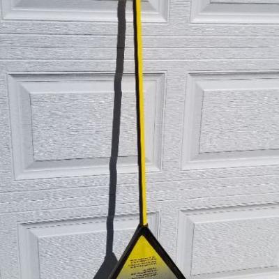 Lot 2-310: Yard Rake AMES PRO No Clog 24"