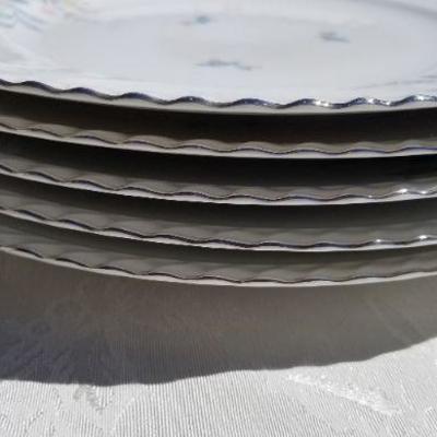 Lot 2-319: Vintage Fine China Dinnerware Set by FRANCONIA