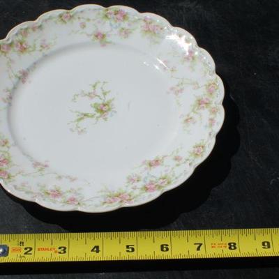 Lot 2-320: HUGE Antique/Vintage LIMOGESâ„¢ France China Set w/ Covered Dishes. 