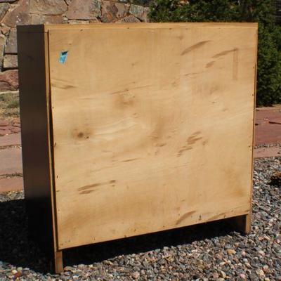 Lot 2-340: Vintage Lightweight 3-Drawer Dresser (missing one handle) {30" x 16" x 31"}