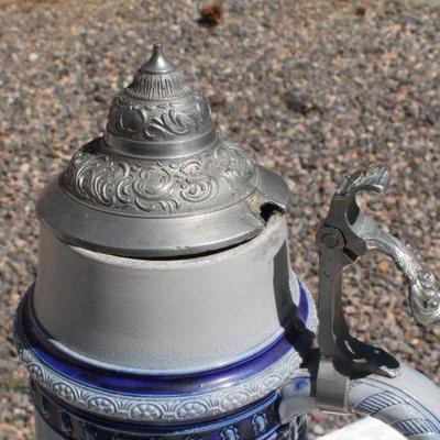 Lot 2-343: Large 1/2 Liter GERMANY Drinking Stein Set w/ 5 Glasses and 1 Tall Pitcher (lid is damaged)