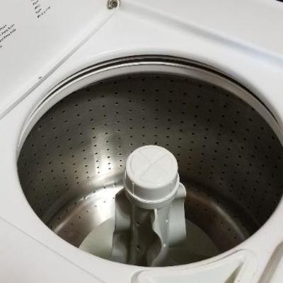 Lot 2-343: AMANA Washing Machine (Works Great and Clean Inside)