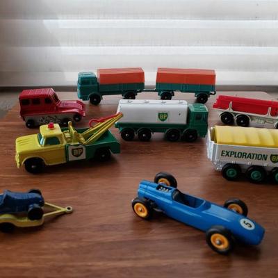 2-379: Vintage Lesney Matchbox Cars (and one little Tootsie on a trailer)