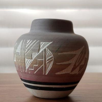 2-384: Vintage Navajo Pottery Signed