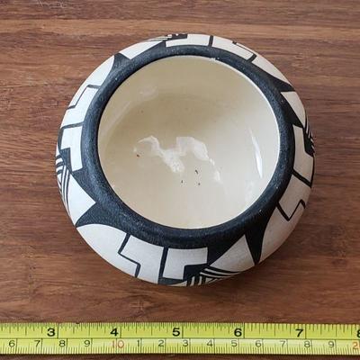 2-386: UTE Pottery signed Inez Wing
