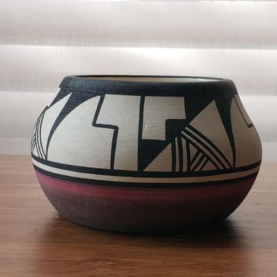 2-386: UTE Pottery signed Inez Wing