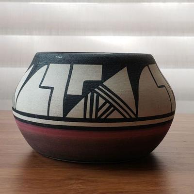 2-386: UTE Pottery signed Inez Wing