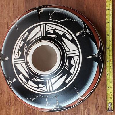 2-387: Navajo Pottery by S. Benally