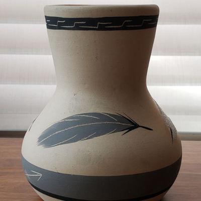 2-389: Grey Feather Pottery 