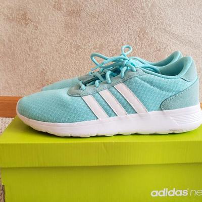 2-392: Adidas Neo size 9.5